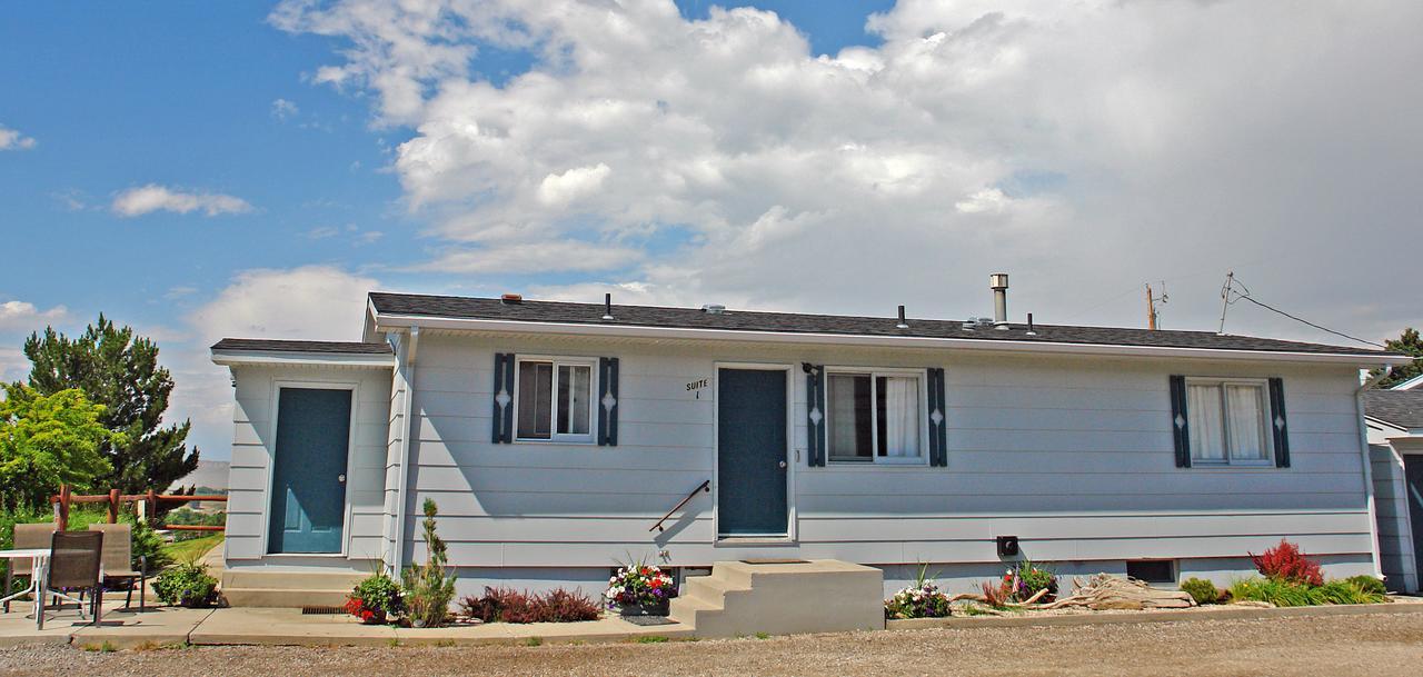 Carter Mountain Motel Cody Exterior photo